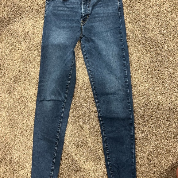 Levi’s - Picture 4 of 5